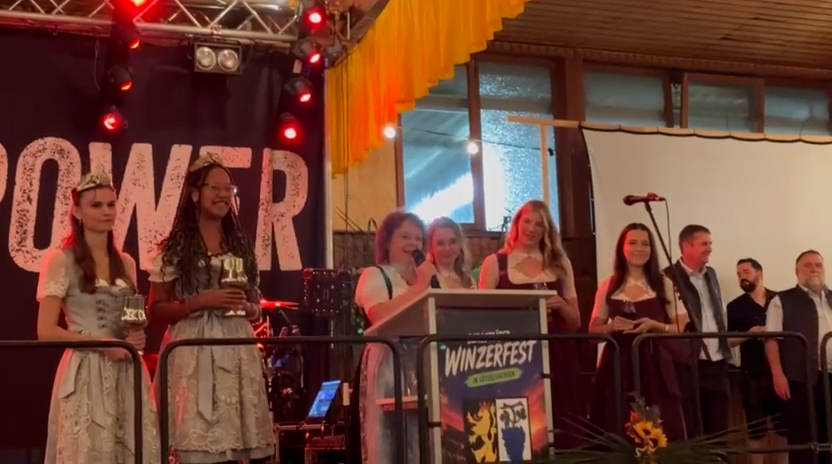 Winzerfest in Lützelsachsen: Krone, Musik und Tradition